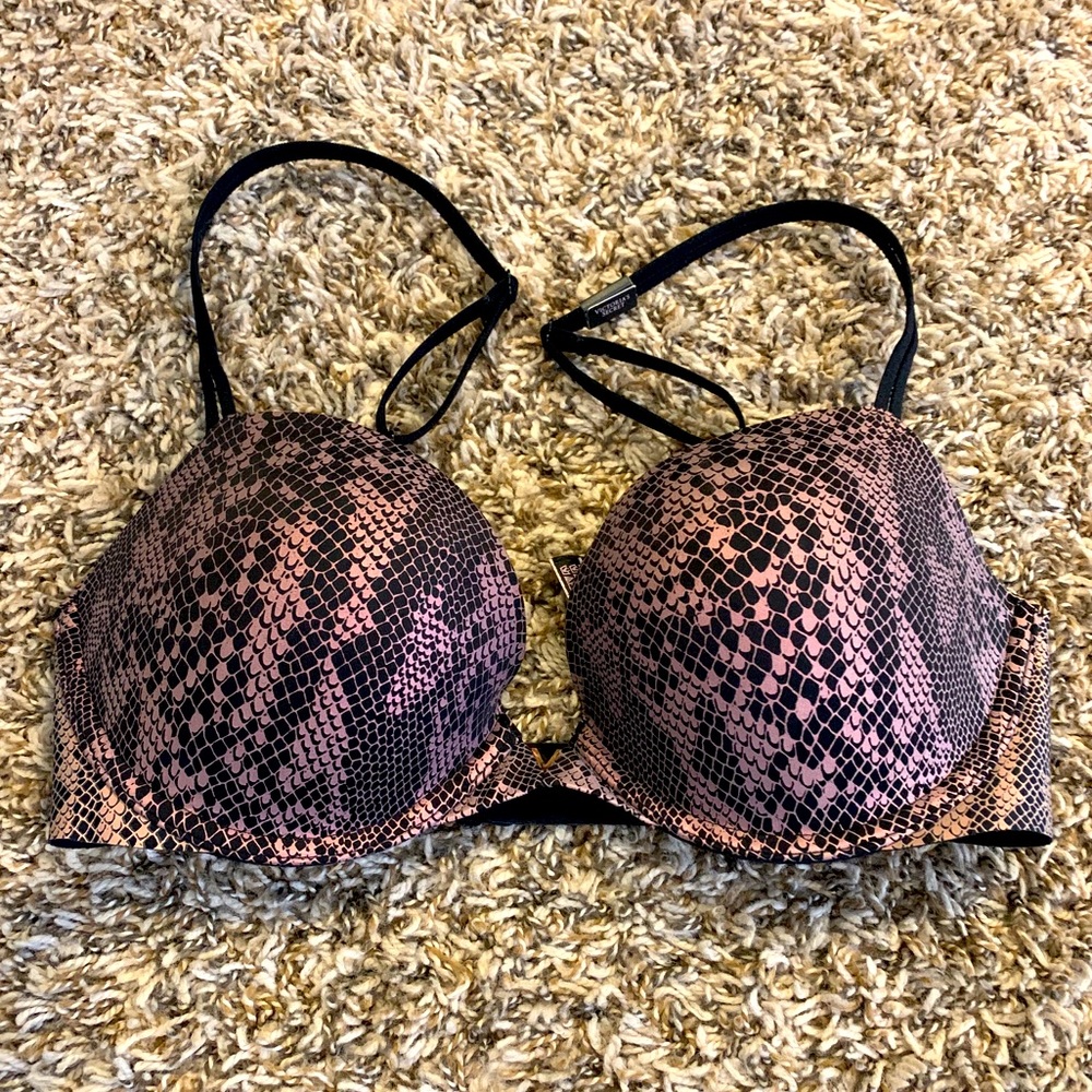 Victoria’s Secret push up bra